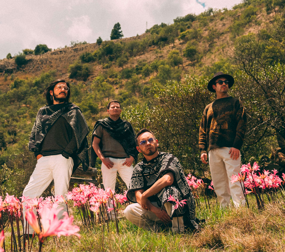 Los rolling ruanas, la exitosa fusión entre carranga y rock.