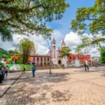 Plaza Los Libertadores, compra tus pasajes de bus de San José del Guaviare a Villavicencio.