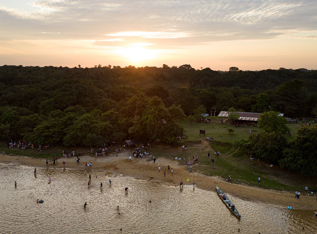 Laguna San Vicente, consigue tus pasajes de bus de Puerto Rico a Bogotá con Flota La Macarena